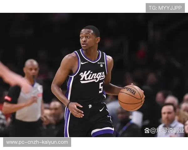 福克斯低位抬手命中，国王攻防两端都得分